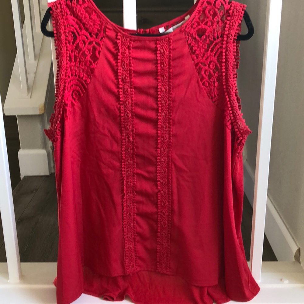 Excellent cond Lauren Conrad Red lace blouse $12